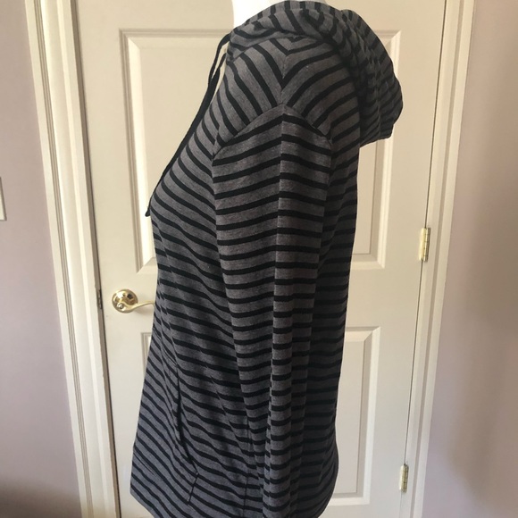 Old Navy Grey/Black Long Sleeve Hoodie Size Med. - Picture 3 of 6